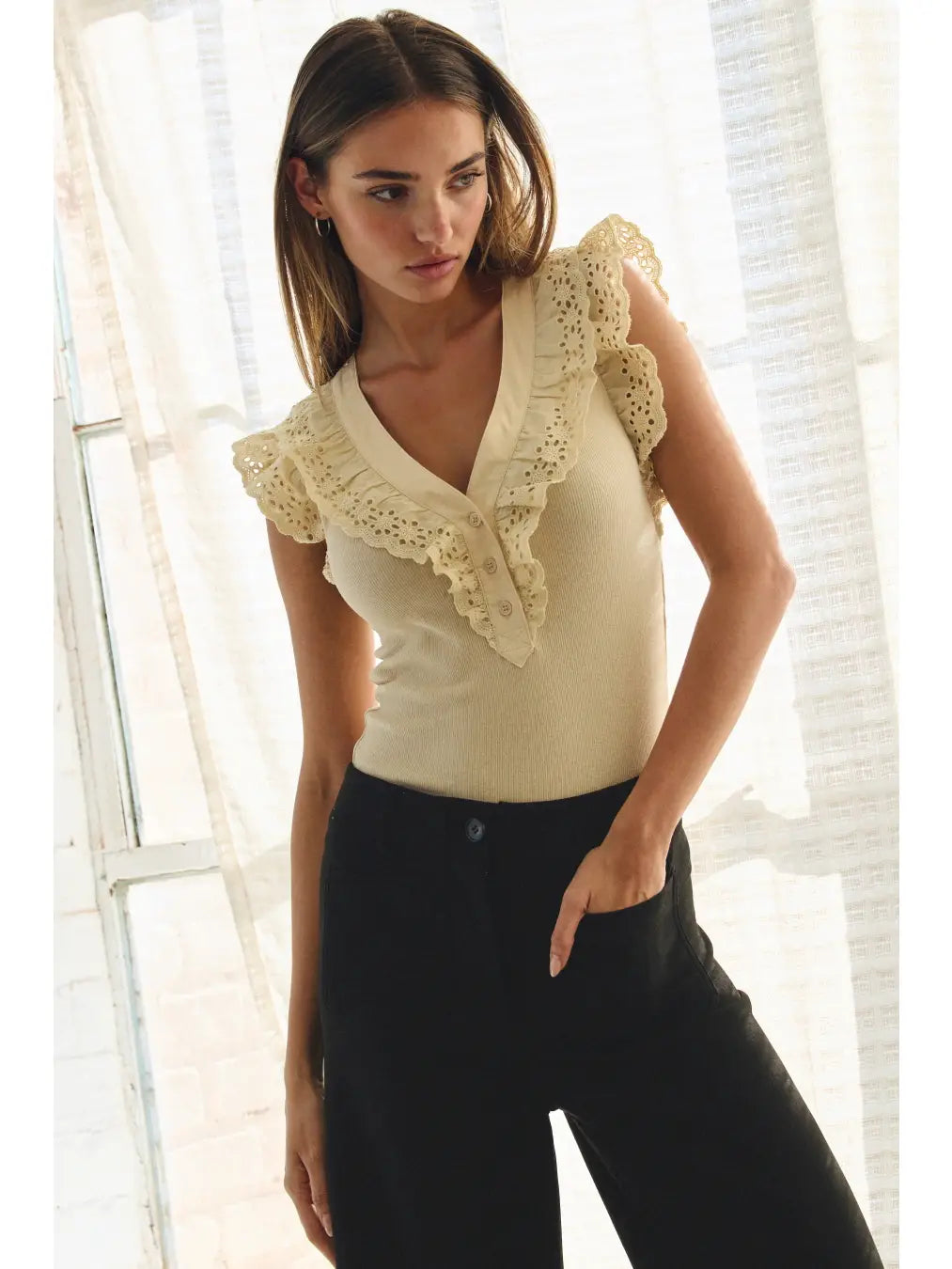 Fitted Sleeveless Knit Top