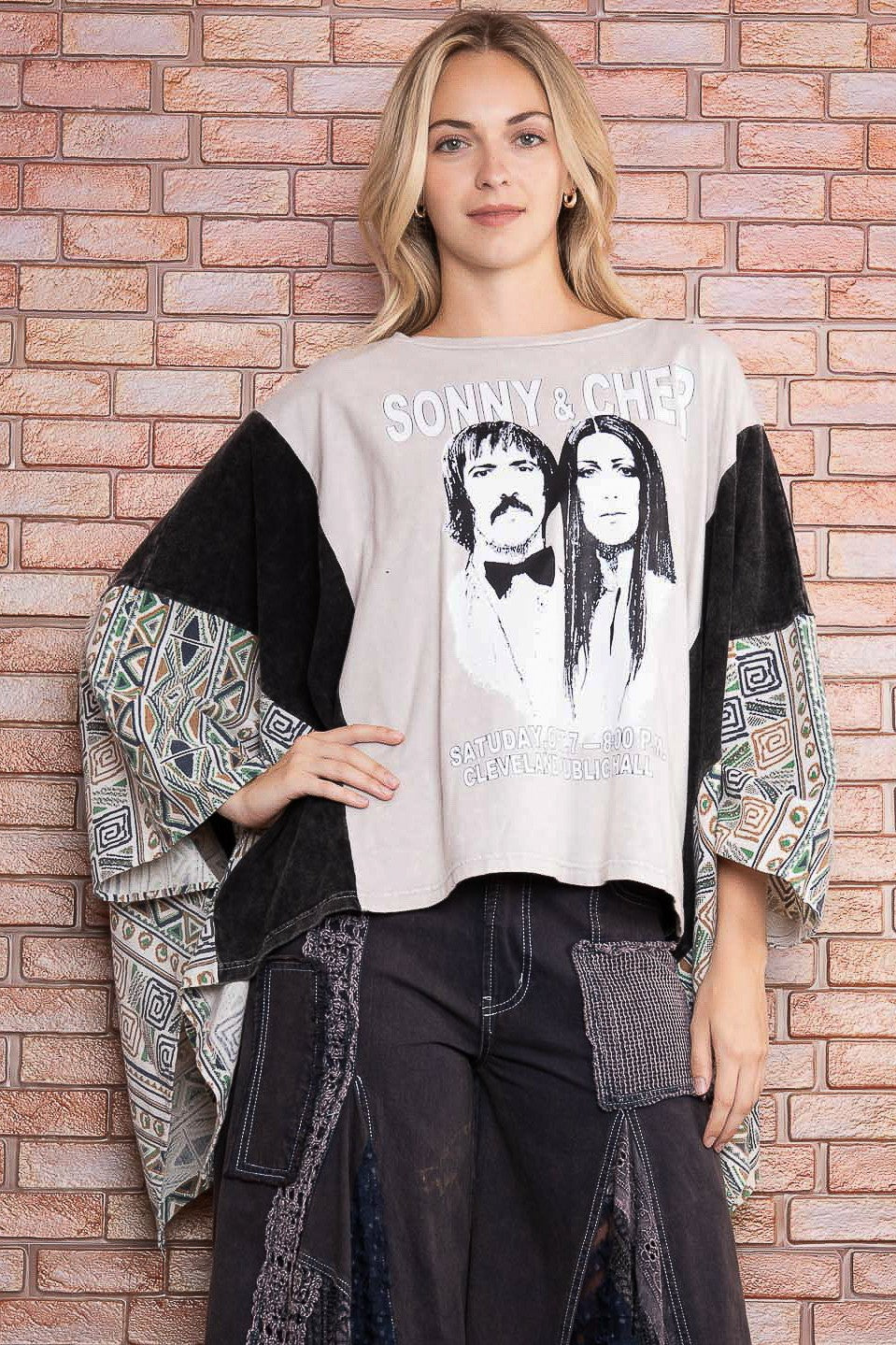 Sonny and Cher poncho Sleeve Graphic Top