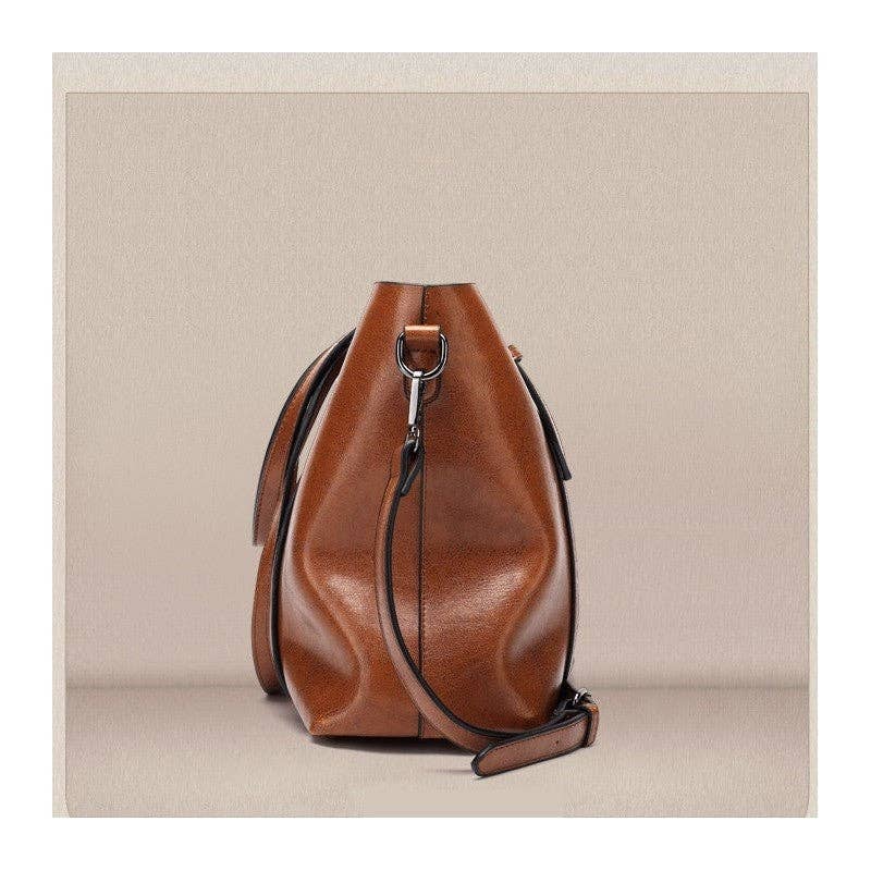 Fashion One-Shoulder Crossbody Oil Leather Handbag
