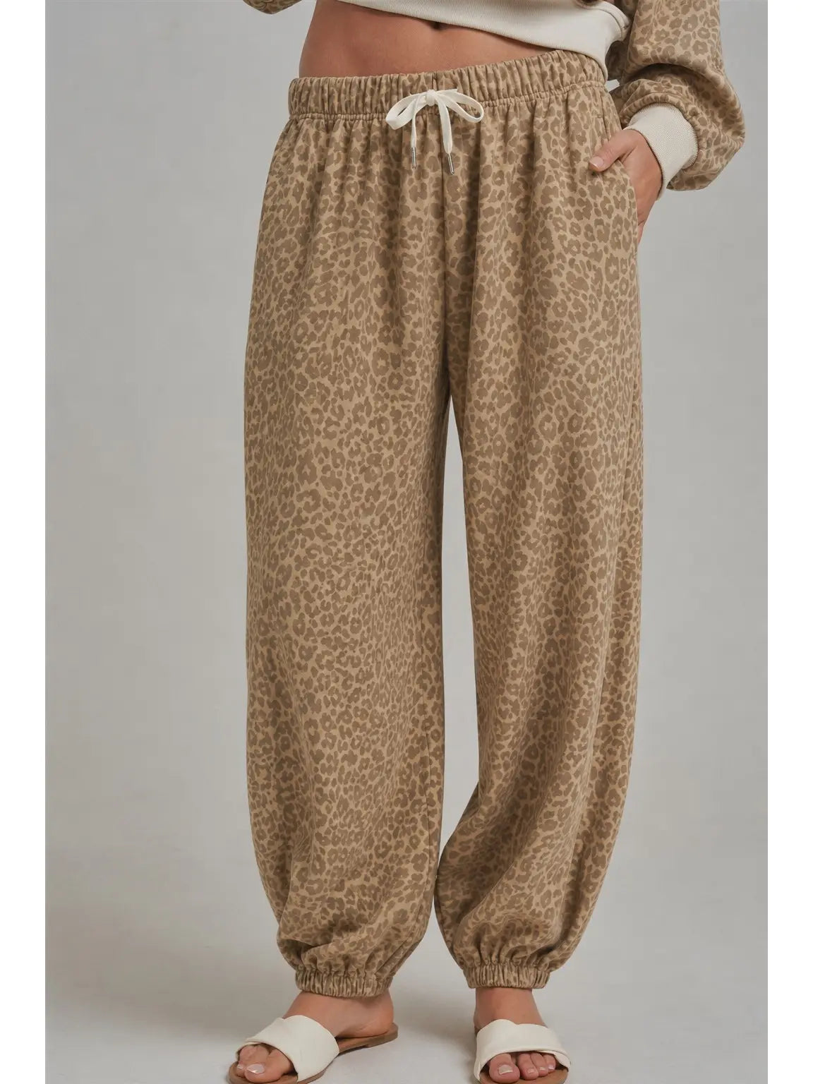 Leopard Fleece Comfy Sweatpants with A Drawstring PREORDER 9/5