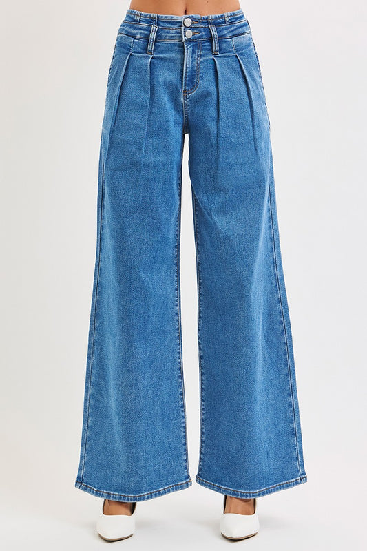 Mid Rise Fit Wide Leg With Pleated Detail Jeans