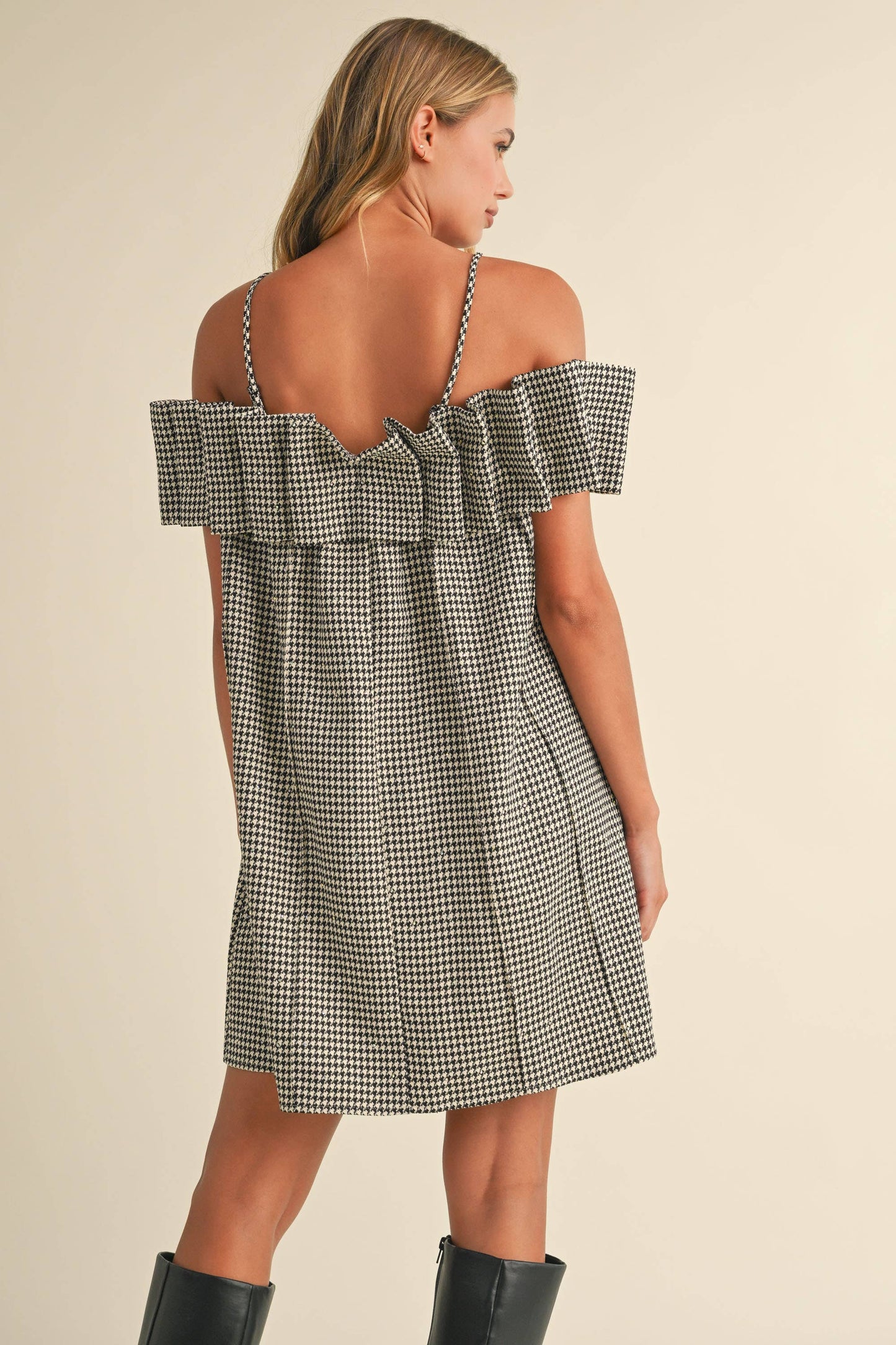 ID8571 SEQUINS HOUNDSTOOTH PLEATED OFF SHOULDER DRESS