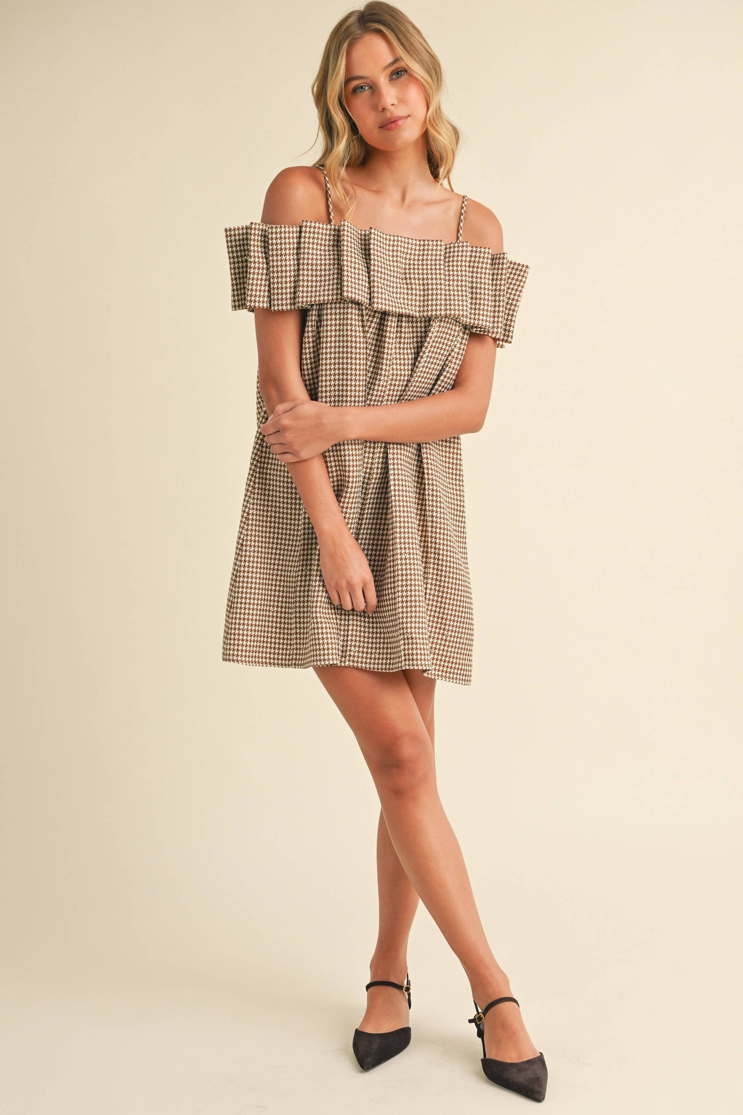 ID8571 SEQUINS HOUNDSTOOTH PLEATED OFF SHOULDER DRESS