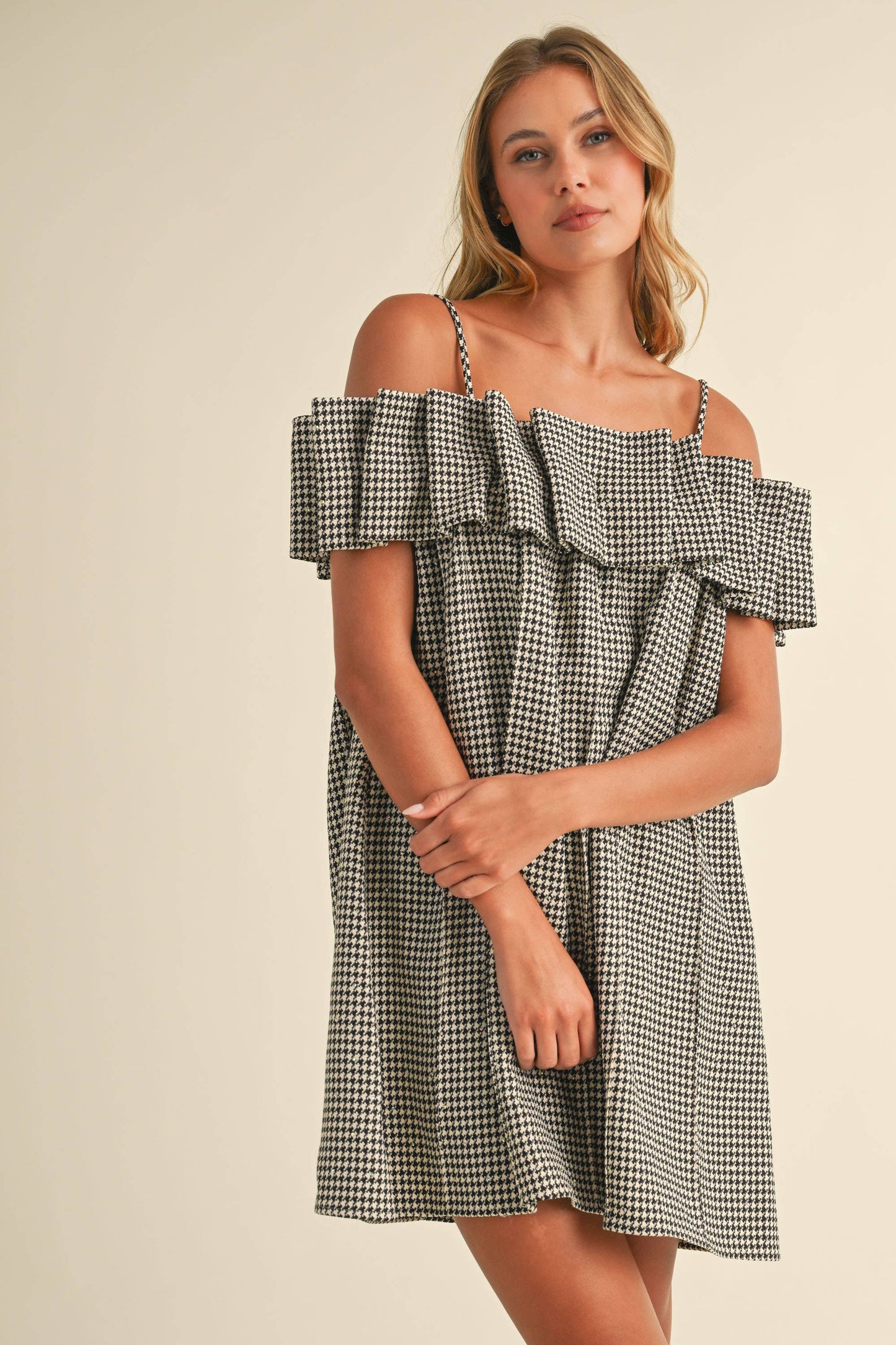 ID8571 SEQUINS HOUNDSTOOTH PLEATED OFF SHOULDER DRESS